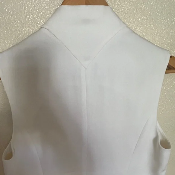 Theory White Vest Waistcoat - Picture 5 of 11